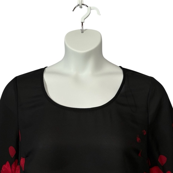 NEW, Laura, Black & Red Floral Print Blouse with Ruffle 3/4 Sleeves, Size XL - Picture 3 of 8